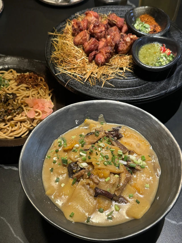 武漢搵到間氛圍感爆棚嘅小店!坐低就好放鬆🥰 武漢搵到間氛圍感爆棚嘅小店!坐低就好放鬆🥰