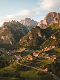 成都自駕6h！帶娃闖進扎尕那雲端石城