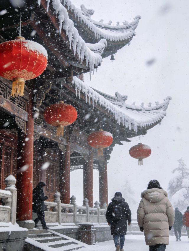 冬日峨眉山仙遊指南看日出雲海遇上金佛聖光 冬日峨眉山仙遊指南看日出雲海遇上金佛聖光