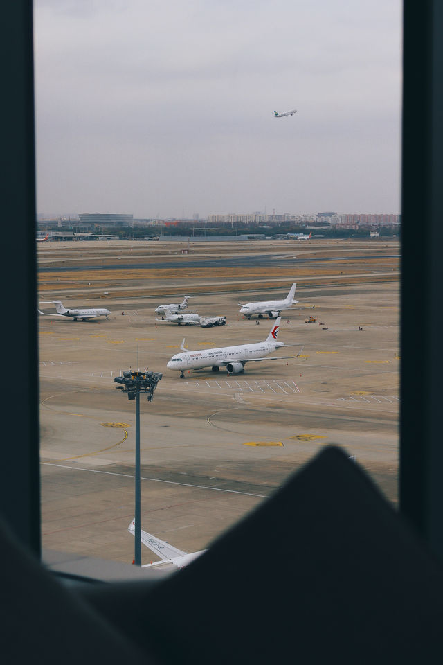 魔都24小時轉機攻略：躺看飛機起落，輕鬆打卡上海精華！