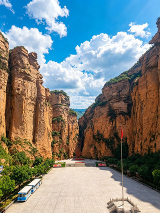 The "Colorado" hidden in the mountains of the mountains! This over-billion-year-old canyon can be conquered by a lazy person