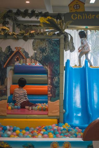 広東省恩平で、心身を癒す山の泉に出会う