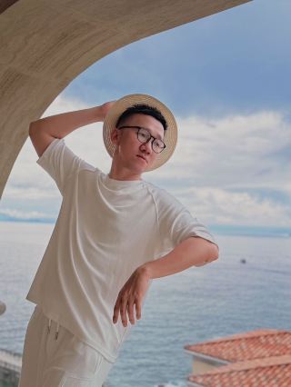 ทริปพักผ่อนริมทะเลสุดสัปดาห์ที่เซินเจิ้น | ชมชายหาดที่ปรากฏในภาพถ่ายของหลี่เซียน
