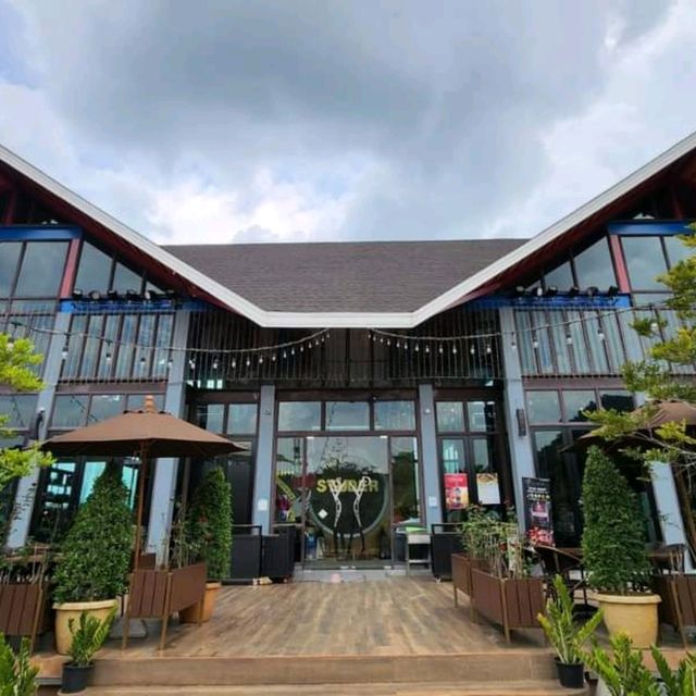 ร้านสเต็กเนื้อ ยืนหนึ่งเขาใหญ่ Studer Restaurant
