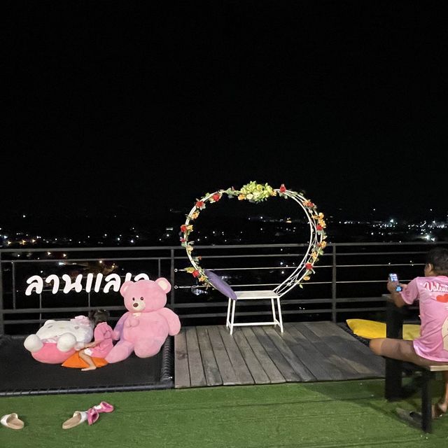 ภูอันดาวิว Restaurant & Café By Phu Anda