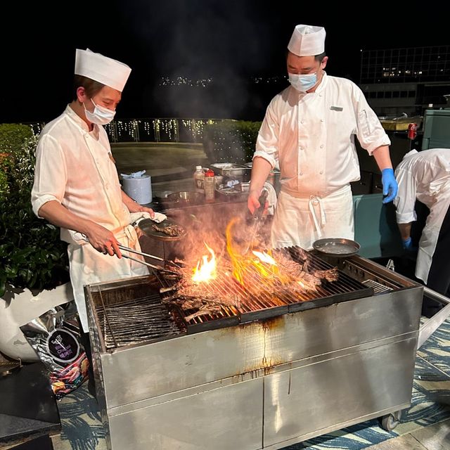 【 品嘗各國美食。酒店自助晚餐 】 【 品嘗各國美食。酒店自助晚餐 】