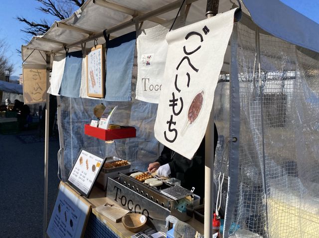 飛騨高山。『宮川朝市』で食べ歩き。『まぼろしの朝市牛乳』