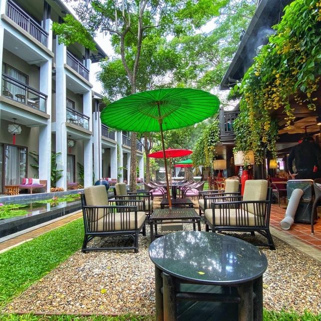 Chala Number 6 โรงแรมสุดหรู ย่านเมืองเก่า