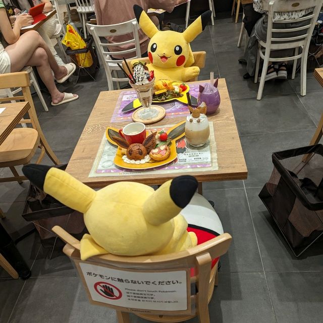 Osaka Pokemon cafe!