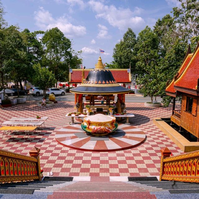 อู่ต่อเรือพระเจ้าตาก ไหว้พระเจ้าตากสิน