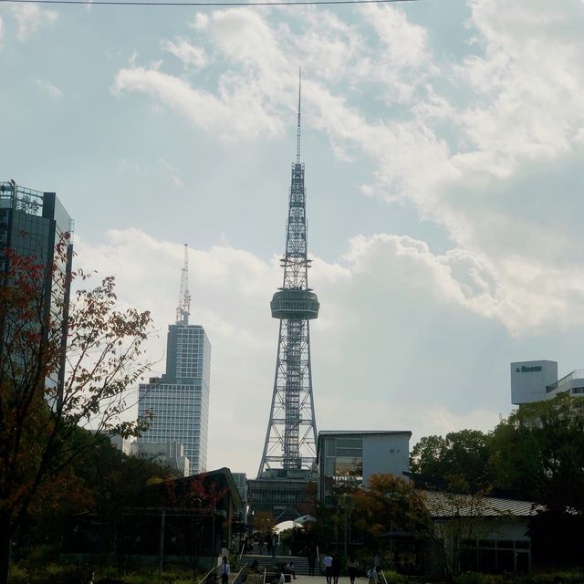 名古屋公園漫步行