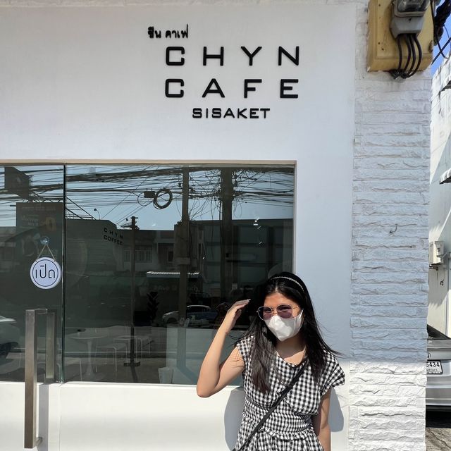 CHYN CAFE คาเฟ่มินิมอล กลางเมืองศรีสะเกษ