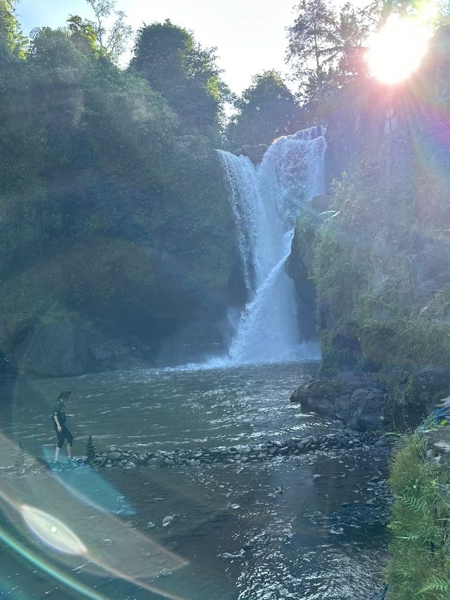 Best time to visit Tegenungan waterfall