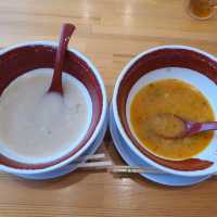 【大阪グルメ】生卵無料でさっぱり味のラーメン東大！