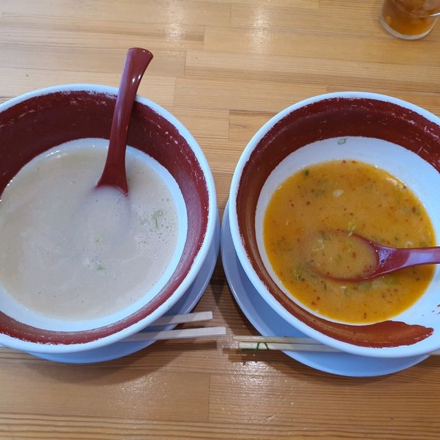 【大阪グルメ】生卵無料でさっぱり味のラーメン東大！
