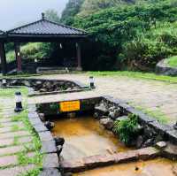台北｜👣🦶🏻♨️露天溫泉池泡腳📍 Lengshuikeng 陽明山冷水坑