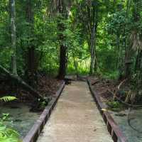 สระน้ำผุด : Blue Pool 