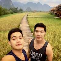 เวียงธารา ที่พักท่ามกลางทุ่งนา แลนด์มาร์ควังเวียง 