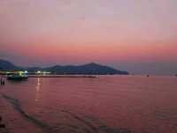 ชมพระอาทิตย์ตก ที่หาดบางเสร่ 