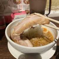 札幌・麺屋雪風すすきの店は大行列でした