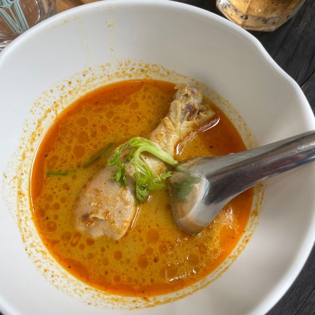 Khao Soi Kao Mai 