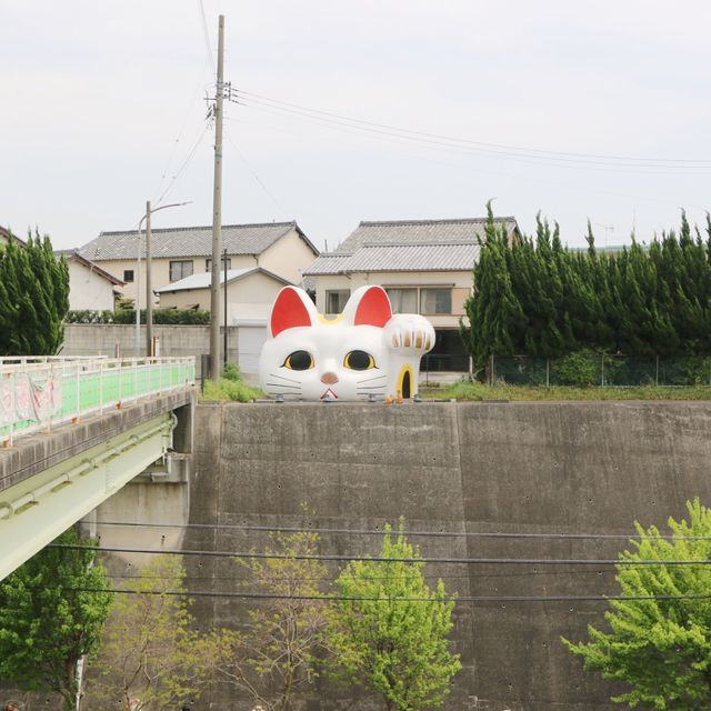 超巨型招財貓