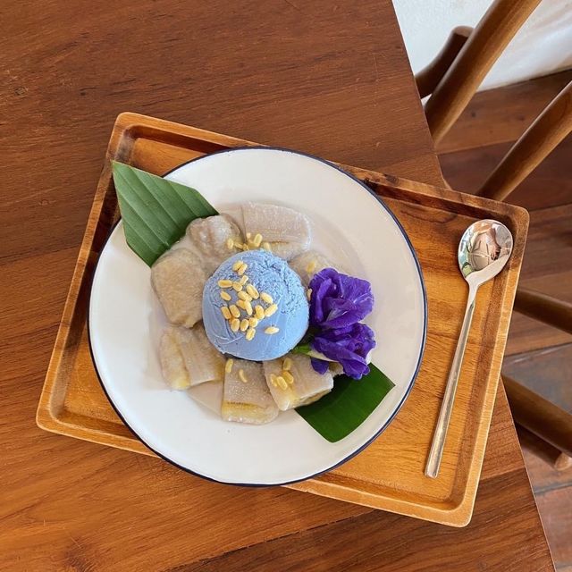 Baan Kao Nhom deserts and cafe