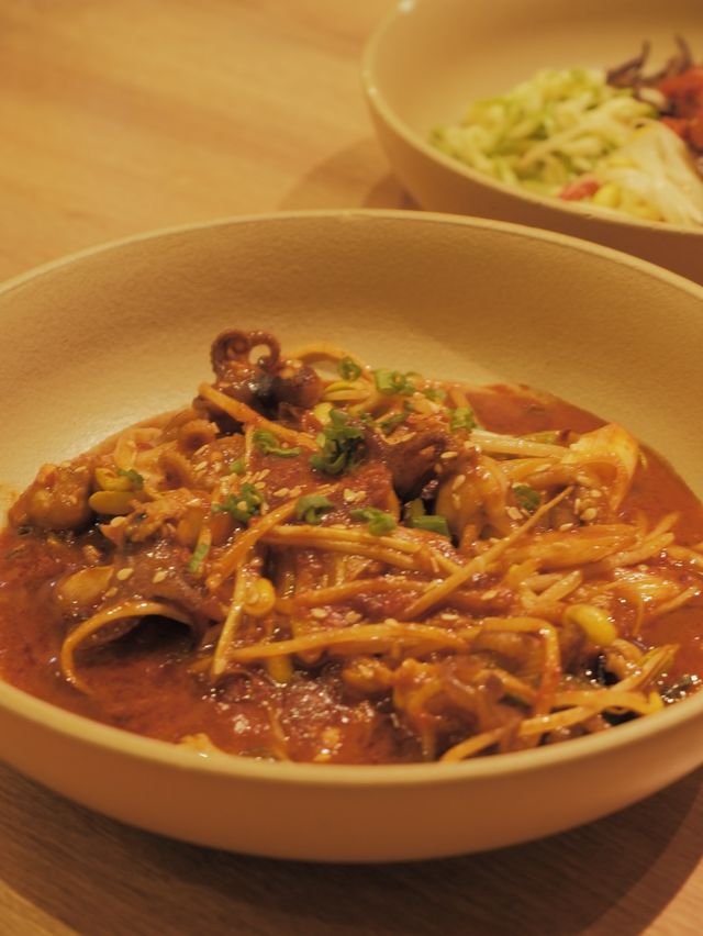 高級韓餐，超多芝士的大排骨