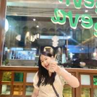 Cheevit Cheeva : ชีวิตชีวา