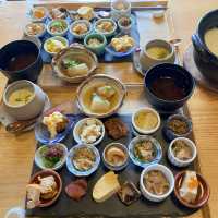三木ランチ！予約必須の三日月で土鍋ごはんと小鉢の贅沢ランチ