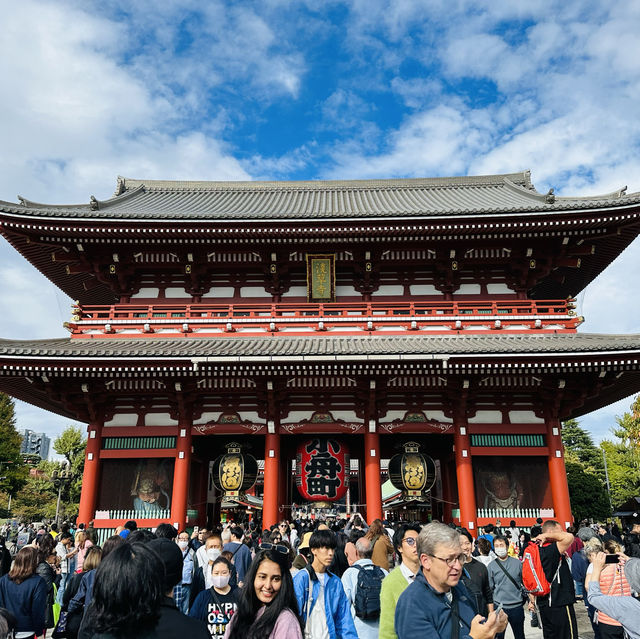 永遠人來人往熱鬧的淺草寺