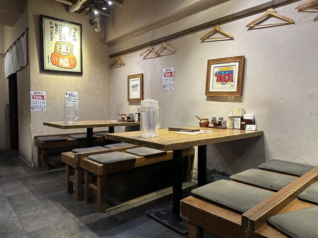福岡・大名。博多ラーメンにちゃんぽん・居酒屋メニューも豊富『ひるとよる 博多らーめん ちゃんぽん』