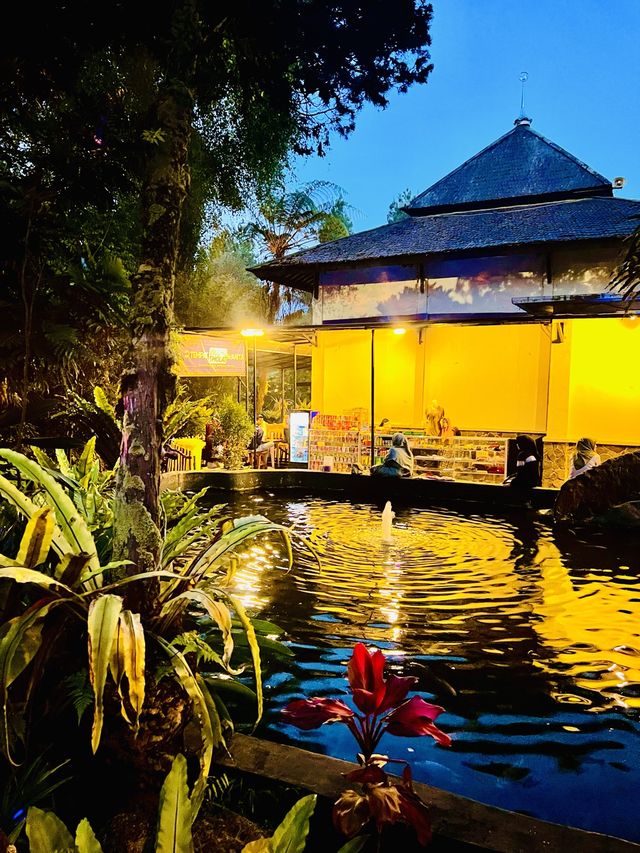 Relaxing Day At Sari Ater Hot Springs ♨️