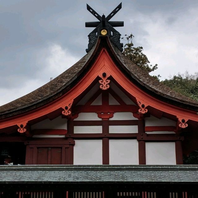 宗像大社辺津宮は、緑に囲まれた、とても美しい神社で、世界遺産でもある。