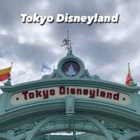 Tokyo Disneyland ในวันฝนตก 🎡☔️