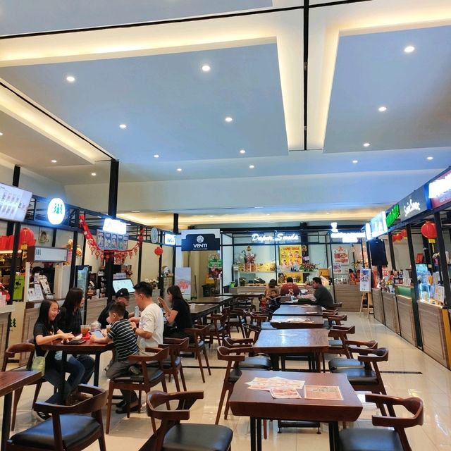 A Brand New Food Court in Semarang