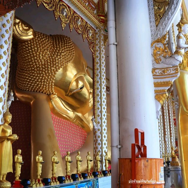 นั่งเรือ ไหว้พระ นั่งชิลล์คาเฟ่ คลองอ้อมนนท์