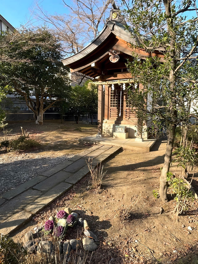 【下辨財天/東京都】市へと寄付された公園にある神社