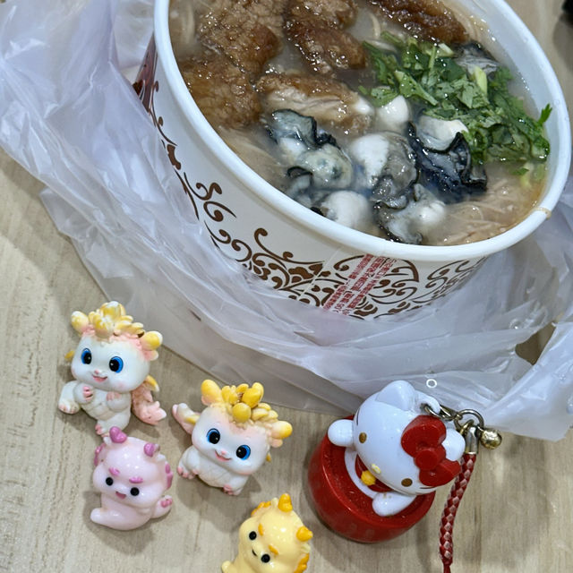 東區（老王記）大腸麵線.肉羹和滷大腸.非吃不可