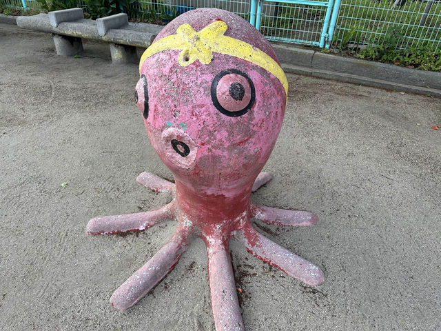 兵庫県尼崎市。大きな鳥居と遊具があります『尼崎えびす神社』