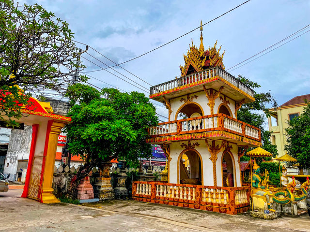 비엔티안 사원 투어...Wat Kao Nhot