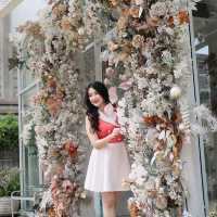 คาเฟ่ธีมดอกไม้ Blanc Eatery & Cafe ศรีนครินทร์