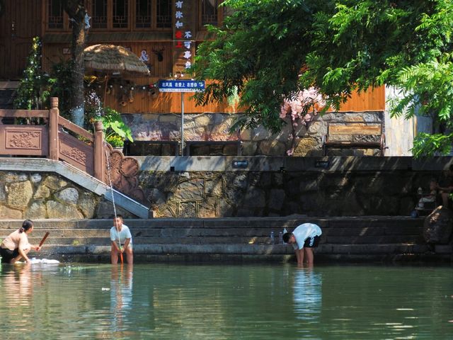 กิจกรรมล่องเรือหมู่บ้านเฟิ่งหวง