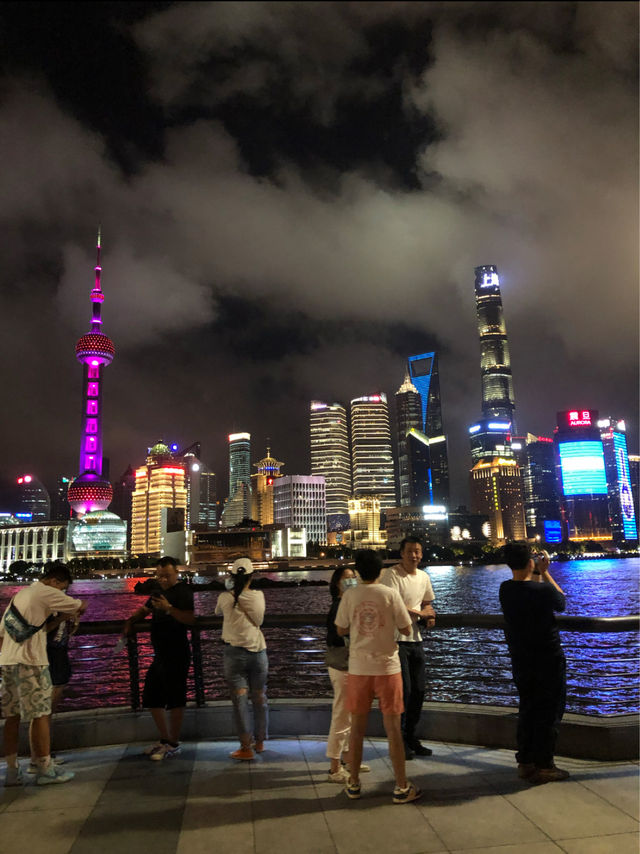 Futuristic Skyline of Shanghai at the Bund 🌃