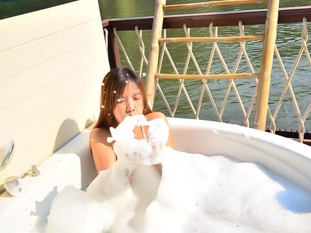 ที่พักริมแม่น้ำล่องแพเปียกชมธรรมชาติ กาญจนบุรี