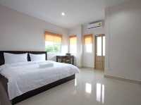 Garden Hill Hotel
