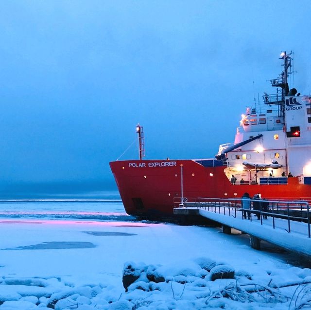 Polar Explorer Icebreaker Experience @ Sweden Finland Border