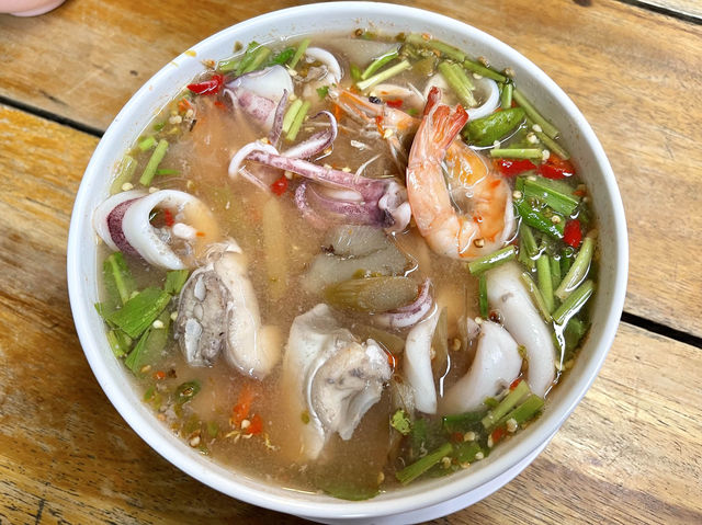 “ร้านน้องน้ำเหนือทะเลสด” ร้านอร่อยพัทยา