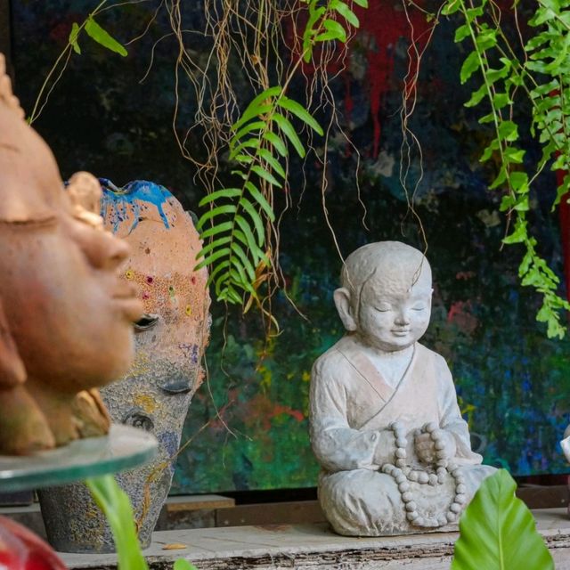 ปักหมุดสายอาร์ตที่ 'บ้านศิลปินหัวหิน' กันครับ