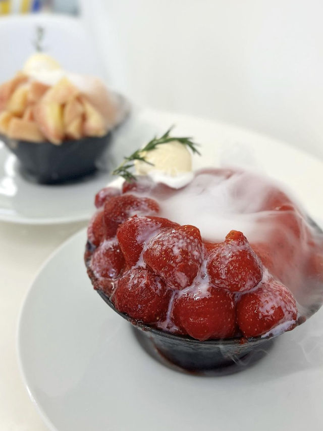 【北九州カフェ】スモークが出るかき氷⁉️演出がお洒落なカフェ✨️